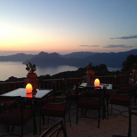 פיאנה Hotel Les Roches Rouges מראה חיצוני תמונה